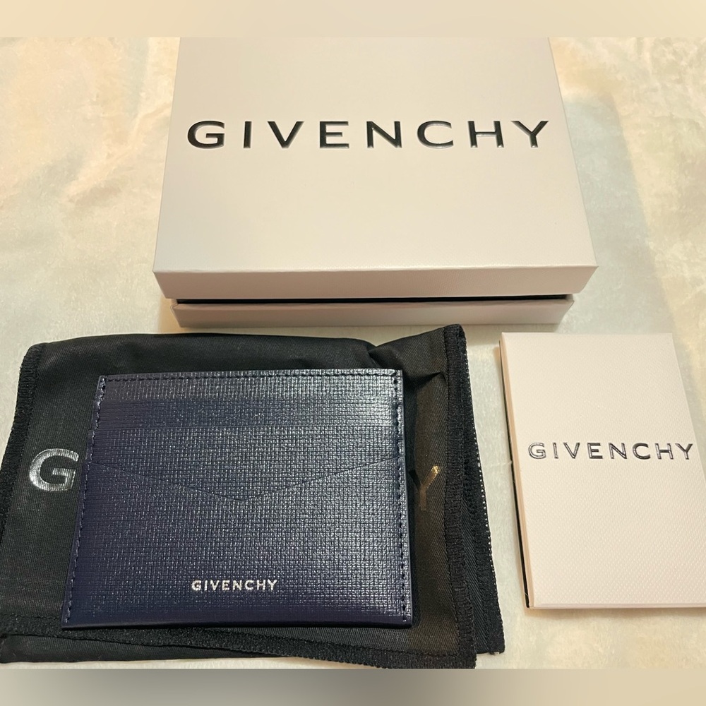 Givenchy Navy Card Holder 4G Leather 💙